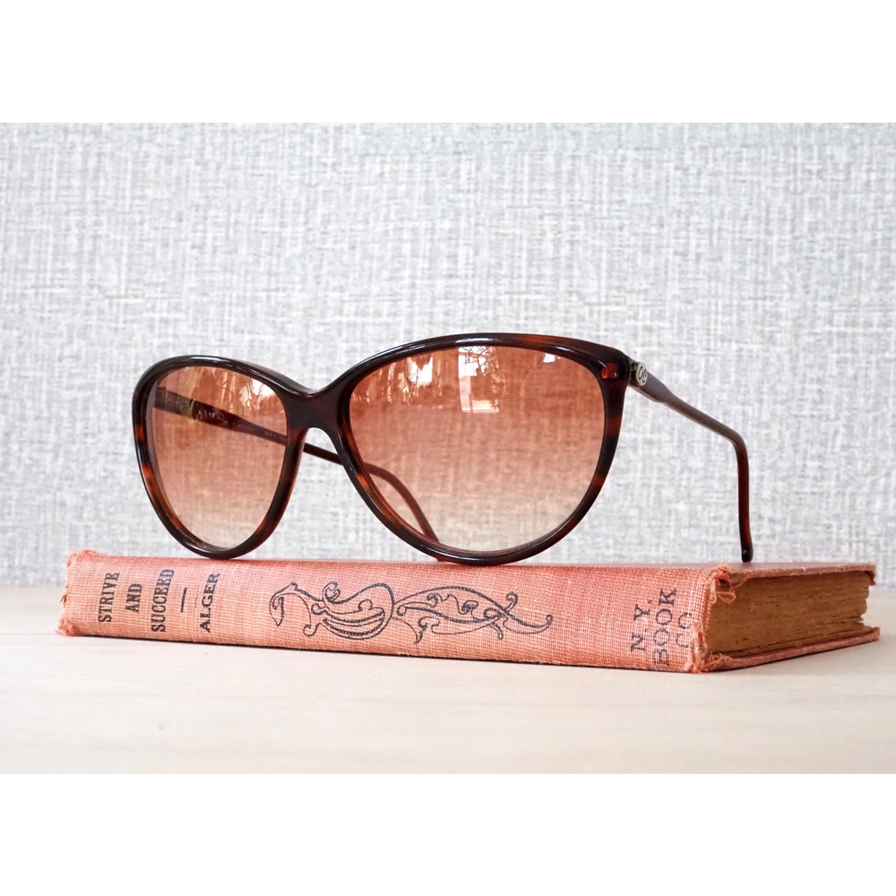 Vintage 1980s Oleg Cassini Sunglasses Academia Preppy Granny Chic Cat Eye